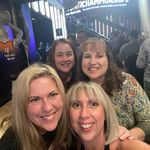 Profile Picture of Tracie Waller Obermiller (@sasafrasdesigns) on Instagram