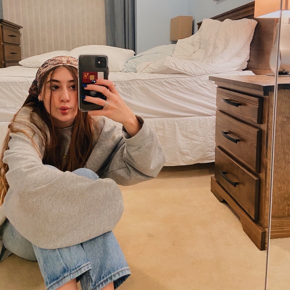 Profile Picture of Teagan Sacre (@teagansacre) on Poshmark