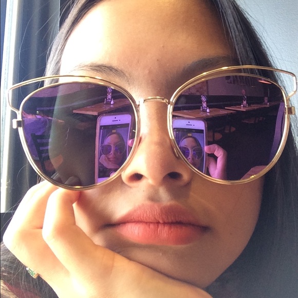 Profile Picture of Ayen Pelino (@adrisabelpelino) on Poshmark