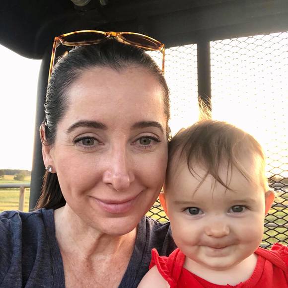 Profile Picture of Sarah Carlsson (@sarahcarlsson) on Poshmark