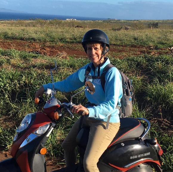 Profile Picture of Ginny Heinitz (@ginnyheinitz) on Poshmark