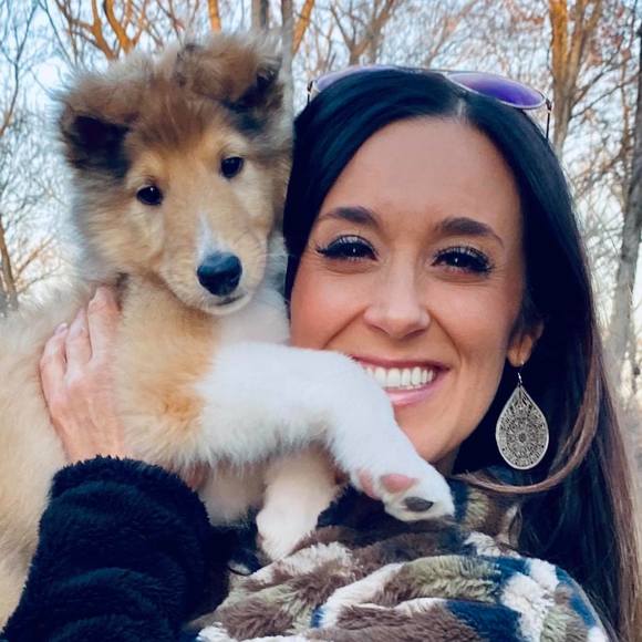 Darcy 'braun' Weides - Poshmark Profile Picture of Darcy 'braun' Weides (@daweides) on Poshmark