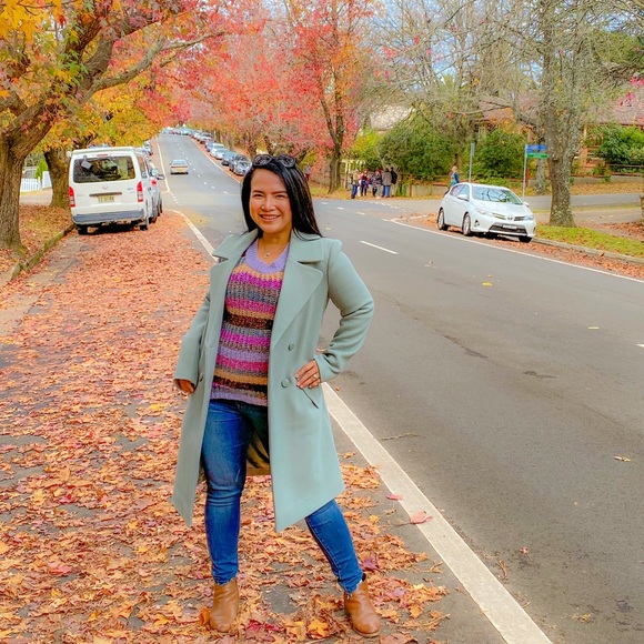 Mutiara Merianita - Poshmark Profile Picture of Mutiara Merianita (@mutiara85) on Poshmark