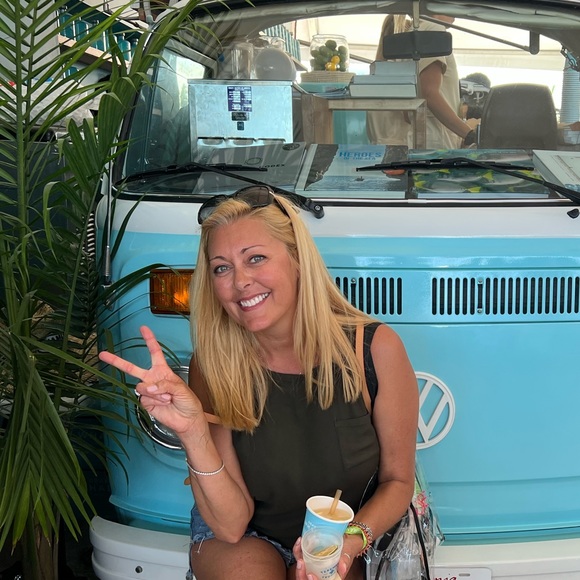 Profile Picture of Jama Neuhoff (@jneuhoff) on Poshmark