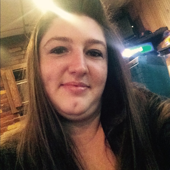 Profile Picture of Katelyn Broughey (@killa328) on Poshmark