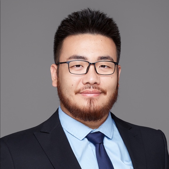 Profile Picture of Simon Sun (@bossymoi14) on Poshmark