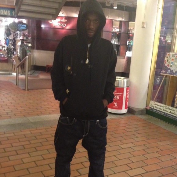 Profile Picture of Charles Palmer (@bashdagod) on Poshmark