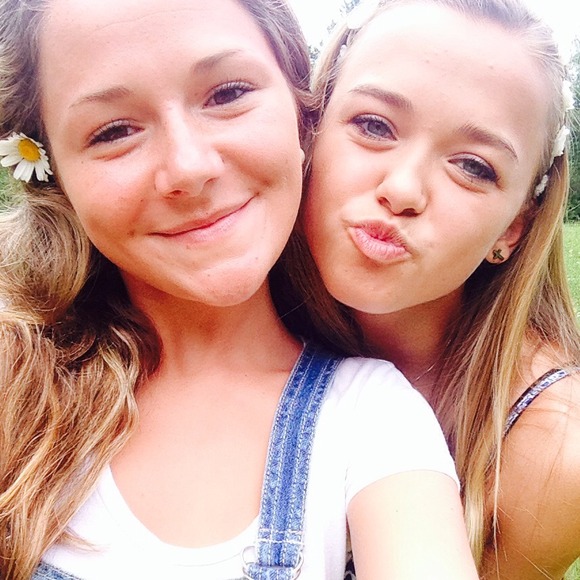 Profile Picture of Jessi Mitchell (@jessimitchell24) on Poshmark