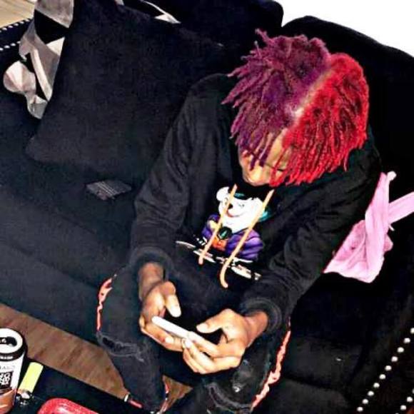 Profile Picture of Kevin Henry (@kevinhenry79) on Poshmark