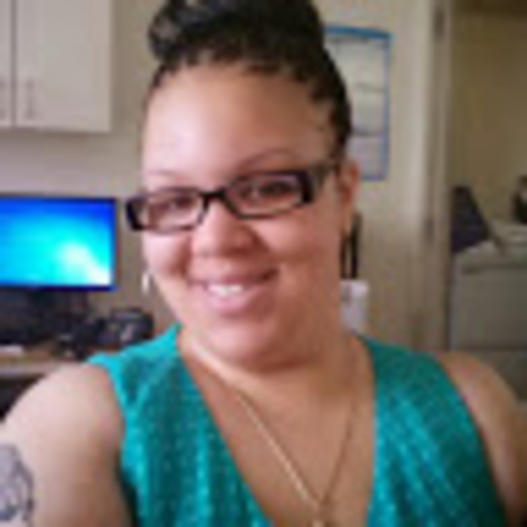 Profile Picture of Onique Cody-hines (@ocody81) on Poshmark