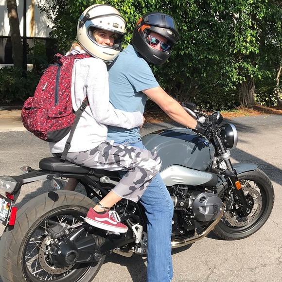 Profile Picture of Daniel Alonso (@danielcalonso) on Poshmark