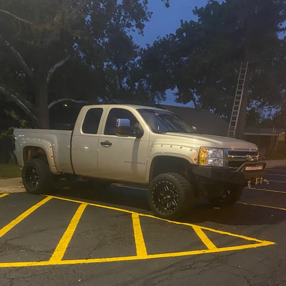 Profile Picture of Nickolas Randolph (@nikorandolph) on Poshmark