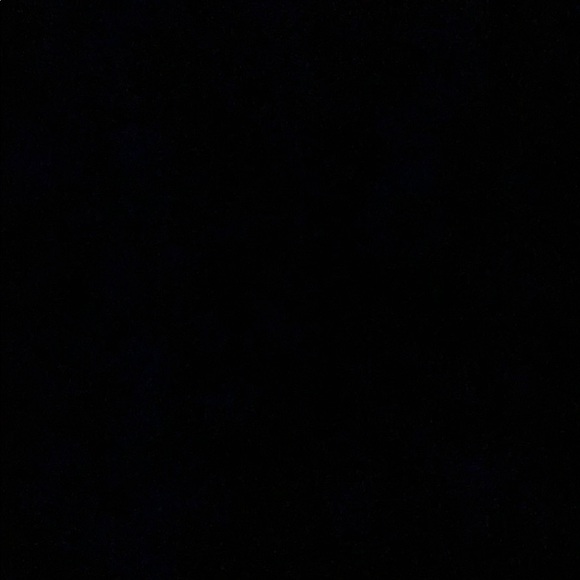 Profile Picture of Julia Beutel (@beutelj20) on Poshmark