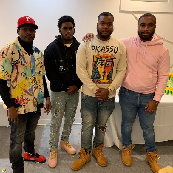 Profile Picture of Deem Horton (@ybmg4life) on Poshmark