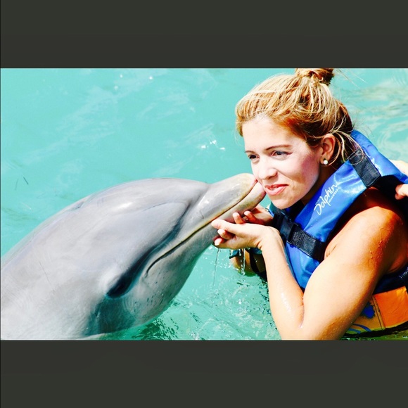 Profile Picture of Noelia Mingorance (@noelia1977) on Poshmark