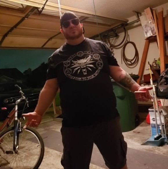 Profile Picture of Derek Bernard (@frostdragin) on Poshmark