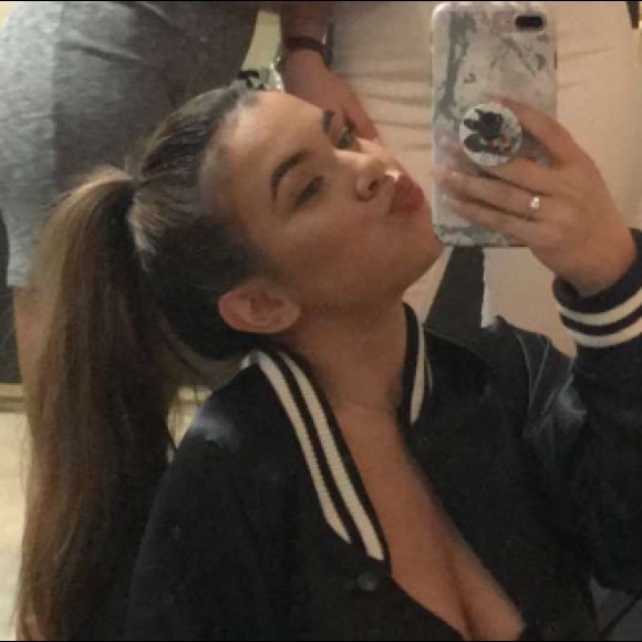 Profile Picture of Jose Quinones (@liamariemongeau) on Poshmark