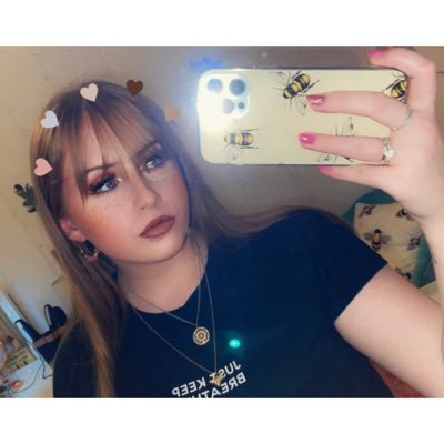 Profile Picture of AMY (@Amyjoyce_5) on Twitter