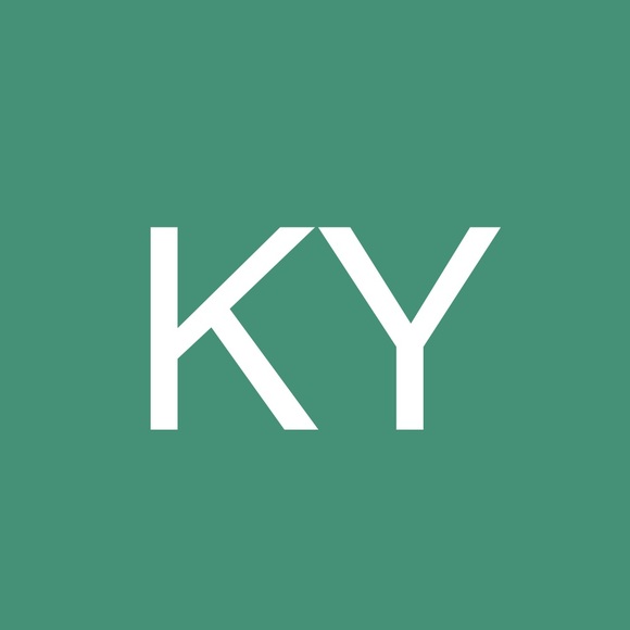 Profile Picture of Ki hyeon Yoon (@jnomc) on Poshmark