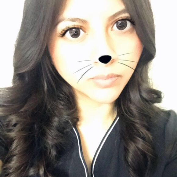 Profile Picture of Marcy Lopez (@marcy0306) on Poshmark