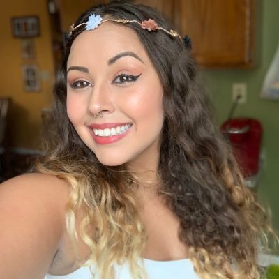 Cynthia Ferrera - Twitter Profile Picture of Cynthia Ferrera (@_loveeCynx8) on Twitter