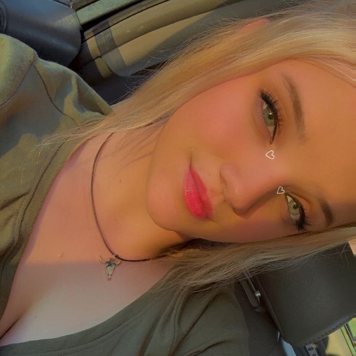Profile Picture of Yvette (@yvettekk1) on Tiktok