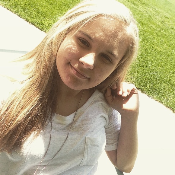 Stephanie Normand - Poshmark Profile Picture of Stephanie Normand (@stephanie_0257) on Poshmark