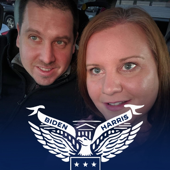 Profile Picture of Nicole Zdaniewicz (@nqz100) on Poshmark