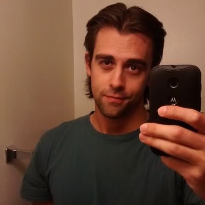 Profile Picture of Dustin Bowers (@dustinbowwow) on Twitter