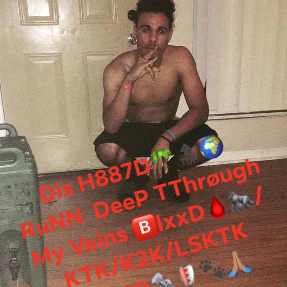 Profile Picture of Xavier Bennett (@xavier_bennett) on Poshmark