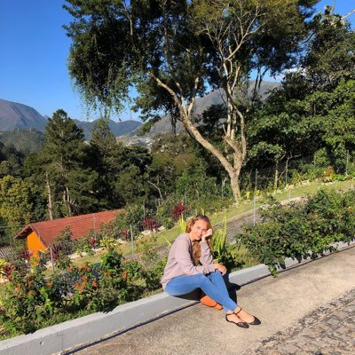 Profile Picture of Júlia Toledo (@juliatoledo__) on Twitter