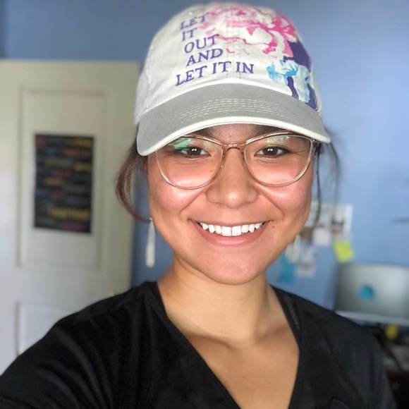 Profile Picture of Tanya Baker (@sunnytoday) on Poshmark