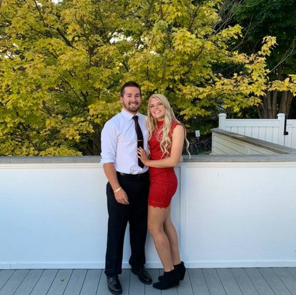 Profile Picture of Brady Litzner (@bradylitzner) on Poshmark