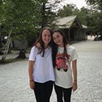 Profile Picture of Carlie April (@carlieapril) on Instagram