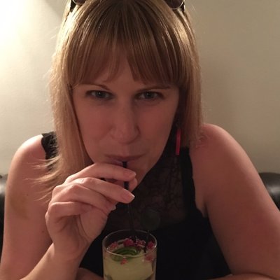 Profile Picture of Alison Powell (@ASPwriter) on Twitter