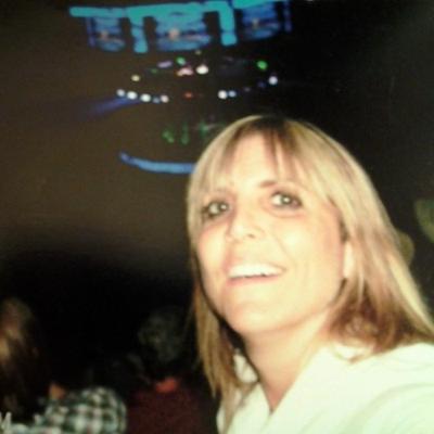 Profile Picture of Kim Bronson (@KimBronson64) on Twitter