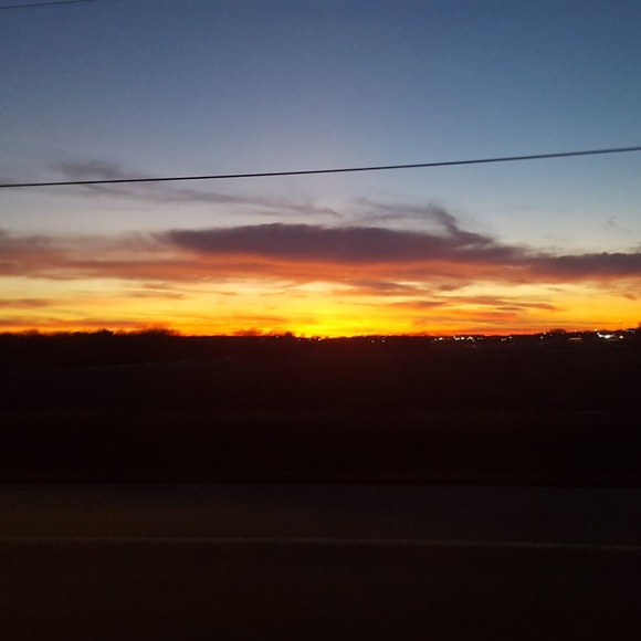 Profile Picture of Dewittbelle (@dewittbelle) on Poshmark