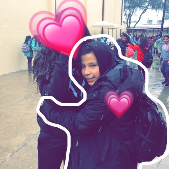 Profile Picture of Devlynn Wiggins (@okayxdev) on Poshmark