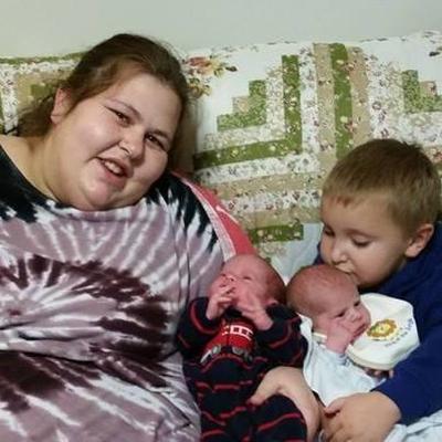 Profile Picture of Abby Quaintance (@abbyq1988) on Twitter