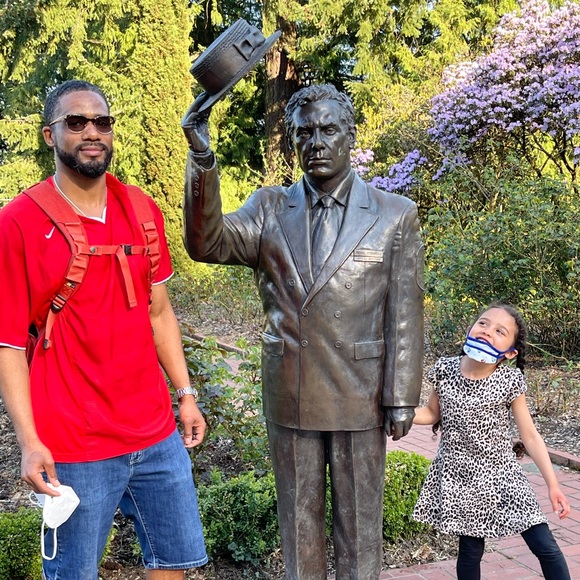 Profile Picture of Jarvis Williams (@jarvismwilliams) on Poshmark