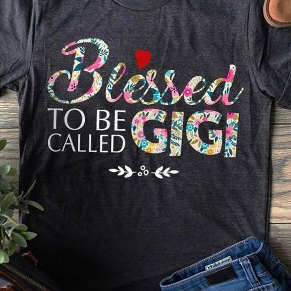 Profile Picture of Bonnie robertson Pratt (@bpratt) on Poshmark