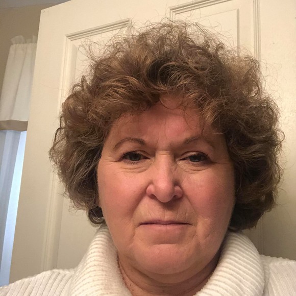Profile Picture of Pat Cathell (@patcat71_1999) on Poshmark