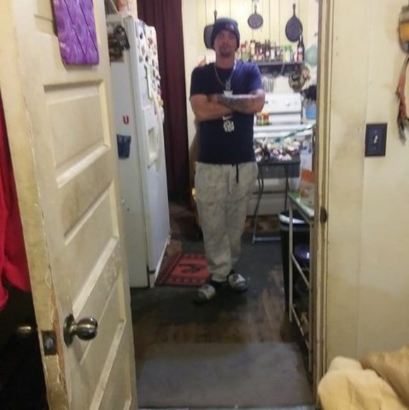 Profile Picture of Chris Matlock (@chris_matlock) on Poshmark