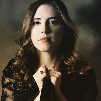 Profile Picture of Laura Peters (@leplep86) on Twitter