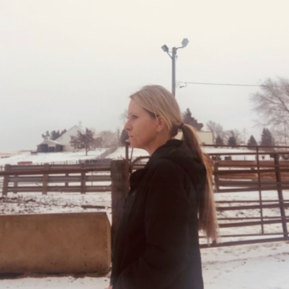 Profile Picture of Kerry Pryor (@kerrypryor) on Poshmark
