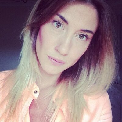 Profile Picture of Laura McPherson (@QueenYorkshire) on Twitter