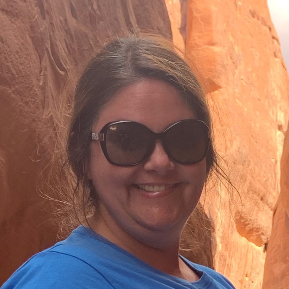 Profile Picture of Allyson Corros (@corry143) on Poshmark