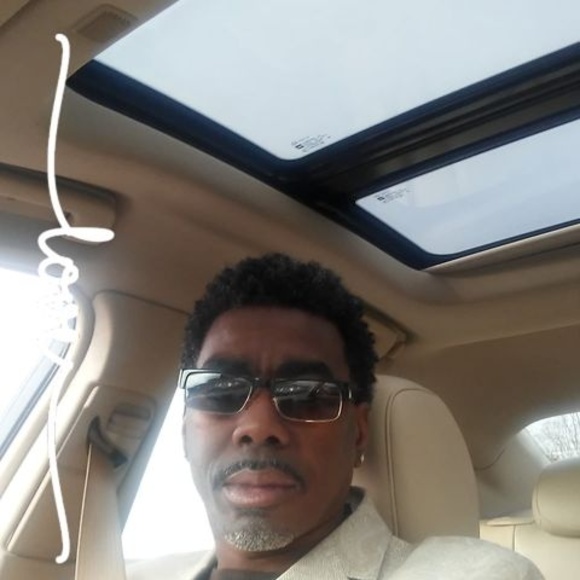 Profile Picture of Lamar Hicks (@hicks7222) on Poshmark