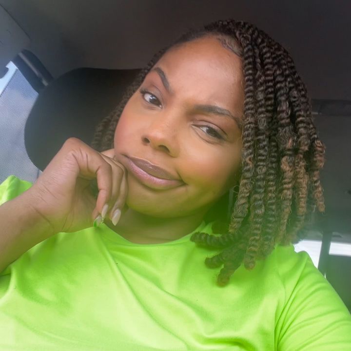 Profile Picture of DeeBbyDeschelle (@_deschelle) on Tiktok