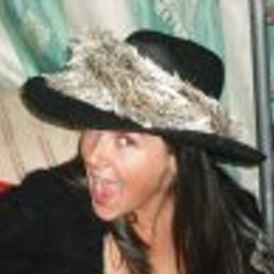 Profile Picture of Anne Drury (@pocahontas1st) on Twitter